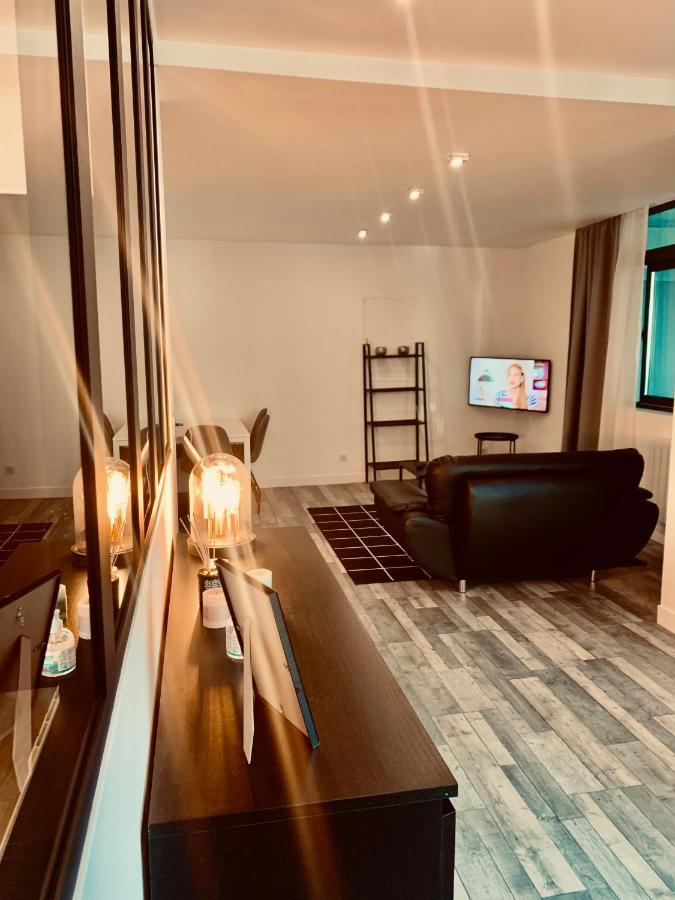 Superbe appartement en hyper centre de Charleville Extérieur photo